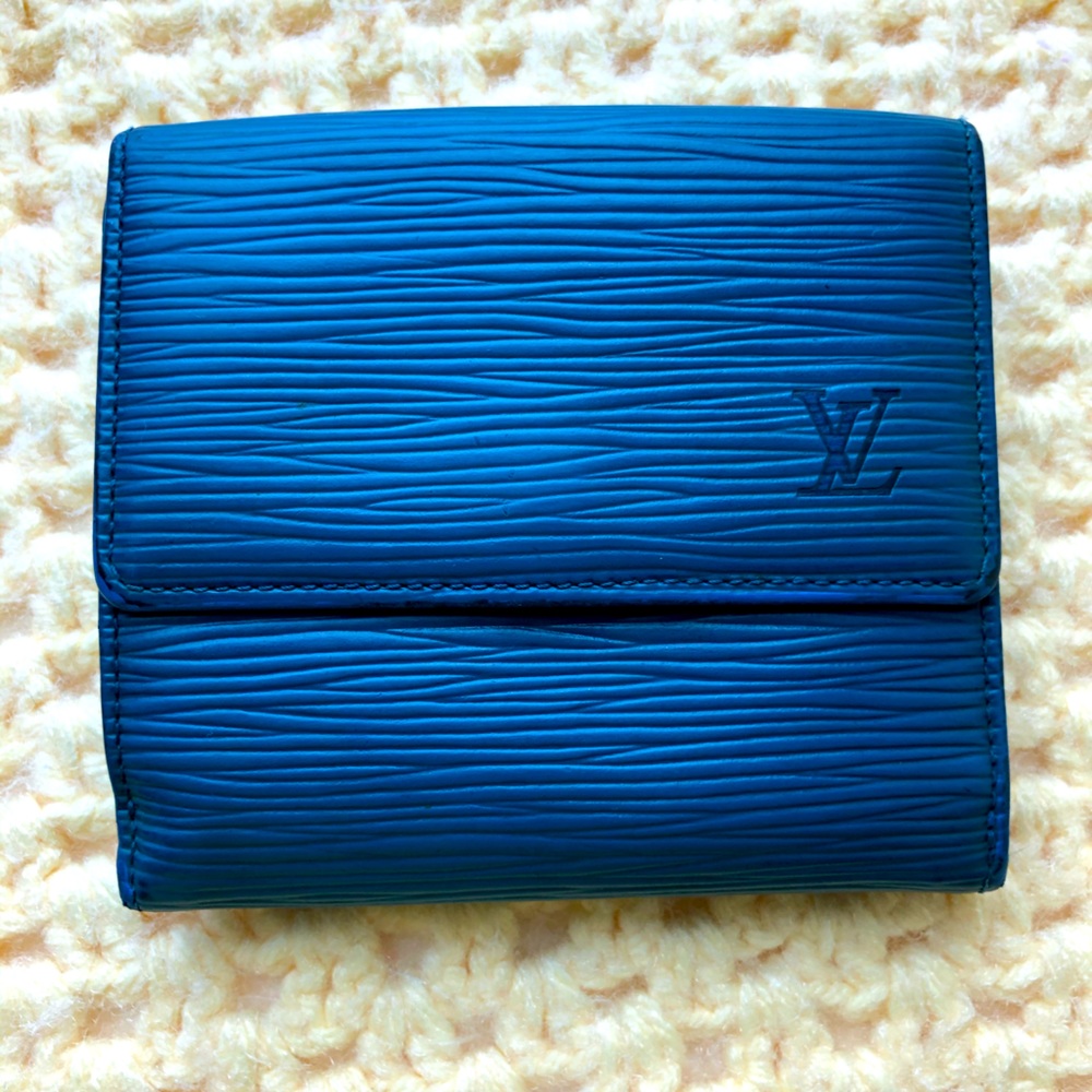 Louis Vuitton Epi wallet